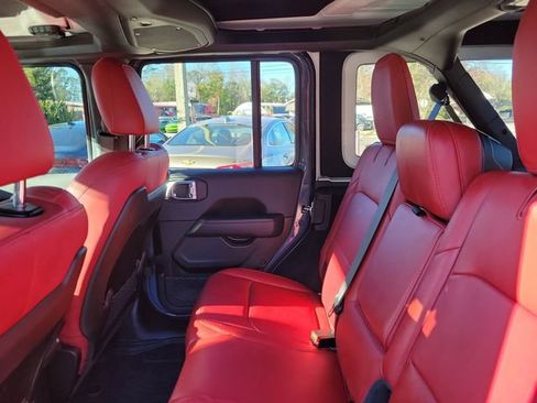 Used 2024 Jeep Wrangler Unlimited Rubicon 392 image 29