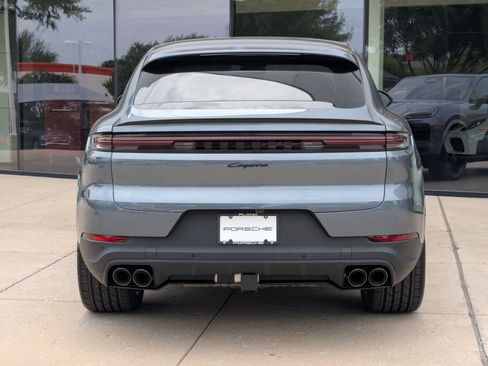 New 2026 Porsche Cayenne E-Hybrid Coupe AWD/4WD image 10