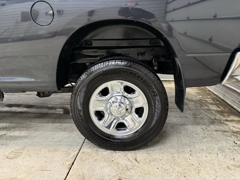 Used 2017 RAM 2500 SLT image 6