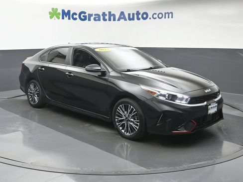 Used 2023 Kia Forte GT-Line w/ GT-Line Premium Package FWD image 2