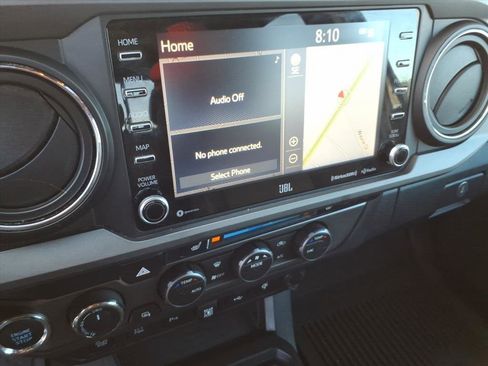 Used 2021 Toyota Tacoma TRD Off-Road w/ TRD Premium Off Road Package image 32