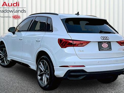 Used 2023 Audi Q3 2.0T Premium w/ Black Optic Sport Package image 4
