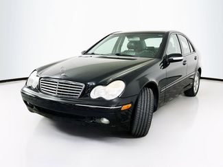 Used 2003 Mercedes-Benz C 240 Sedan video 2
