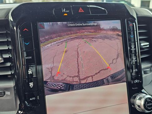 New 2026 RAM 1500 4x4 Crew Cab image 28