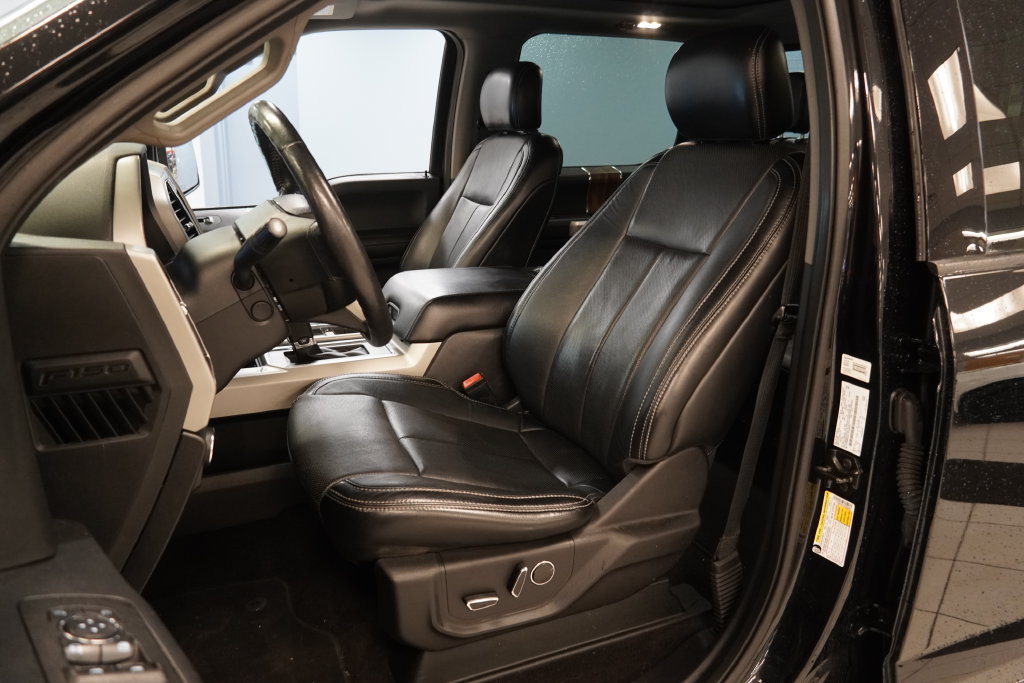 Used 2018 Ford F150 Lariat w/ Equipment Group 502A Luxury AWD/4WD image 3