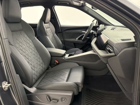 Used 2025 Audi SQ5 Prestige AWD/4WD image 26