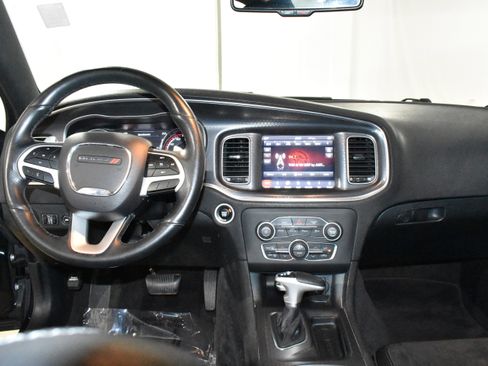 Used 2018 Dodge Charger GT image 29