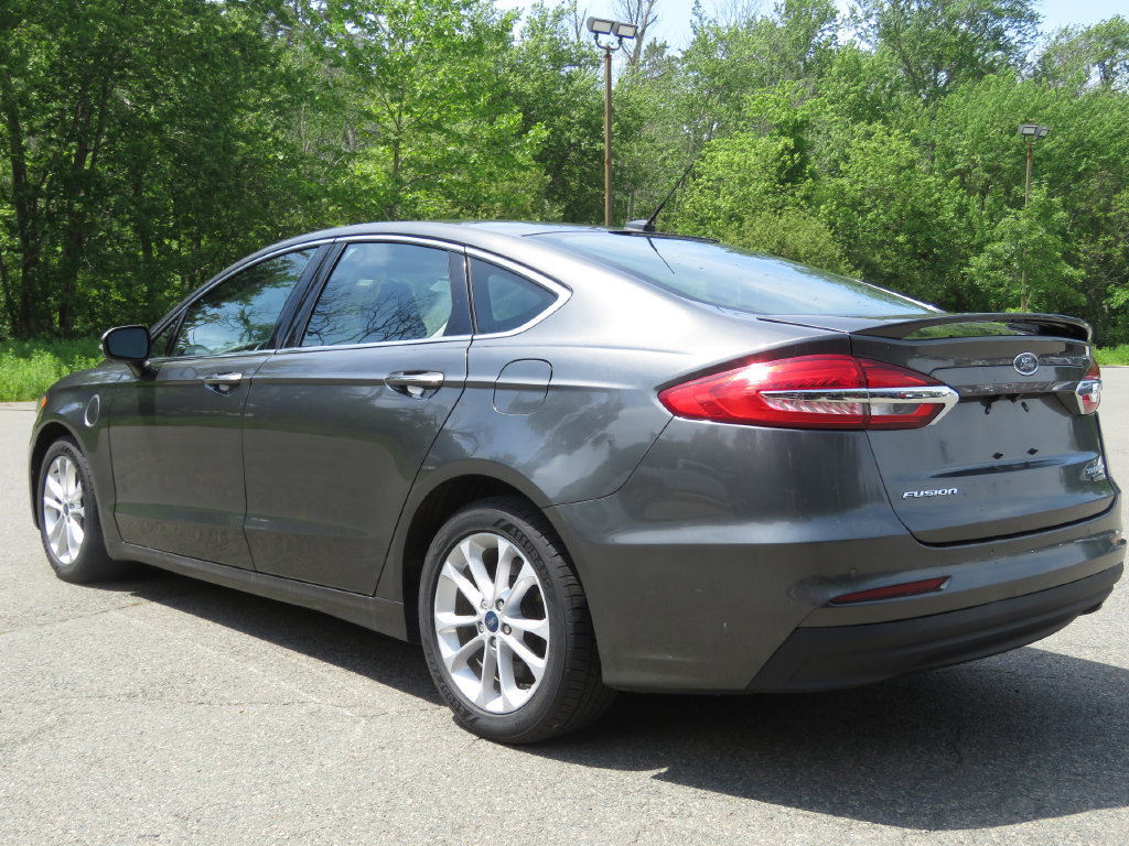 Used 2020 Ford Fusion Energi Titanium FWD image 7