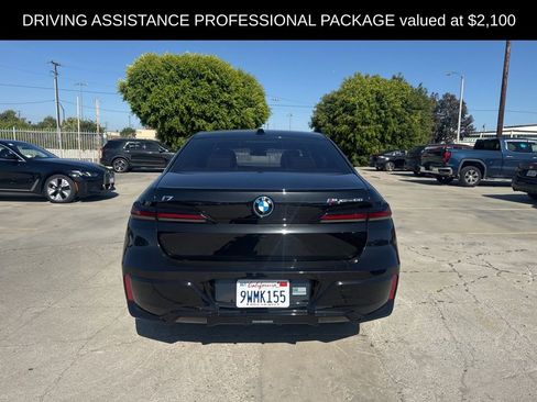 Used 2023 BMW i7 xDrive60 image 4
