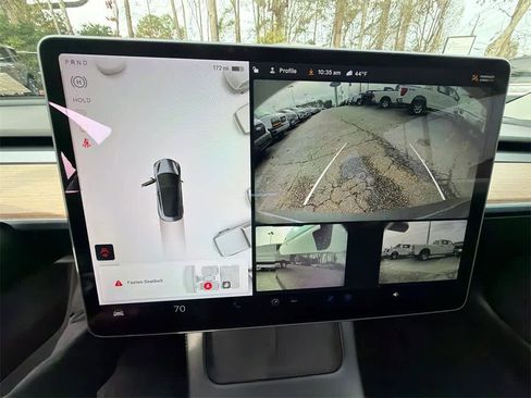 Used 2021 Tesla Model 3 Performance image 25