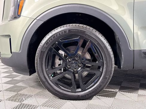 Used 2025 Kia Telluride EX X-Line AWD/4WD image 32