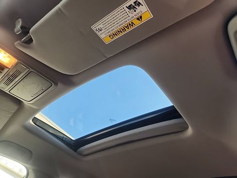 Used 2023 Honda Odyssey EX-L image 29