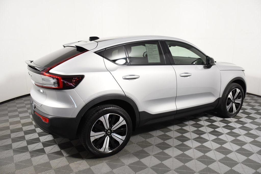 Used 2023 Volvo C40 Recharge Core AWD/4WD image 7