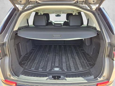 Used 2023 Land Rover Discovery Sport SE AWD/4WD image 6
