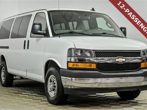 Used 2018 Chevrolet Express 3500 LT w/ LT Preferred Equipment Group image 1