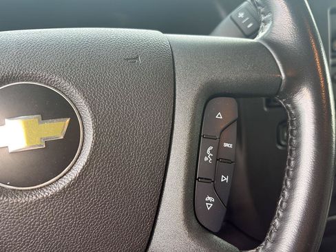 Used 2021 Chevrolet Express 2500 w/ Driver Convenience Package RWD image 22
