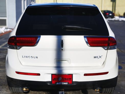 Used 2012 Lincoln MKX FWD image 14