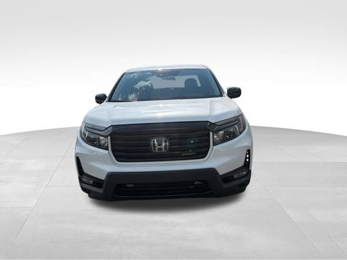Used 2023 Honda Ridgeline Sport image 2
