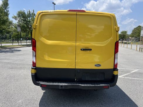Used 2019 Ford Transit 250 130 Low Roof image 6