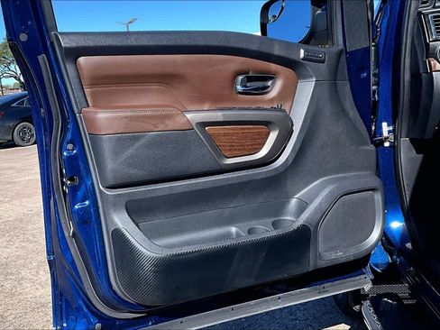 Certified 2023 Nissan Titan Platinum Reserve w/ Moonroof Package image 20