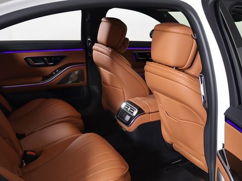 Used 2023 Mercedes-Benz S 500 S 500 image 33