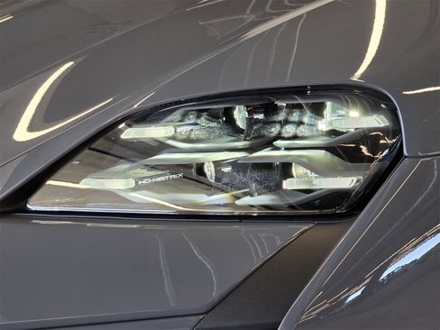 Used 2025 Porsche Taycan Turbo S image 27