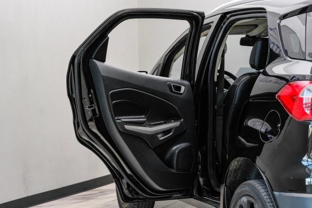 Used 2021 Ford EcoSport Titanium AWD/4WD image 46
