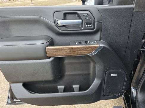 Used 2021 Chevrolet Silverado 2500 High Country w/ Z71 Off-Road Package image 22