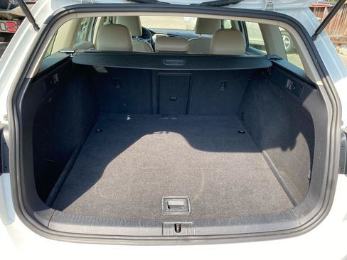 Used 2015 Volkswagen Golf S FWD image 23