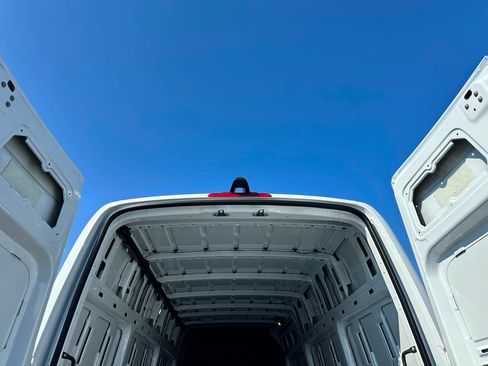 New 2026 Mercedes-Benz Sprinter 2500 image 22