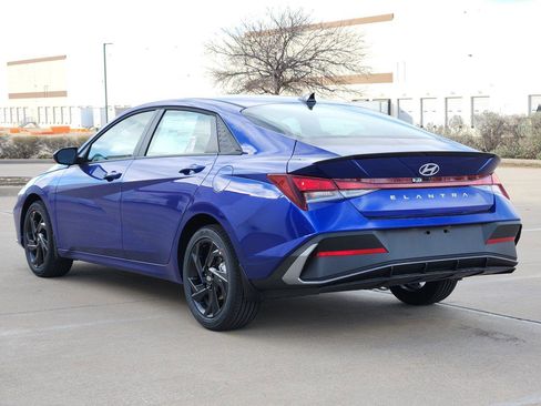 New 2026 Hyundai Elantra Sport image 3