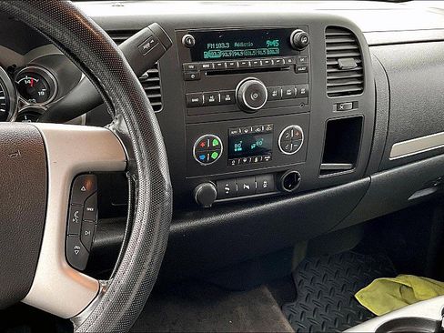 Used 2013 GMC Sierra 1500 SLE w/ Power Tech Package AWD/4WD image 9