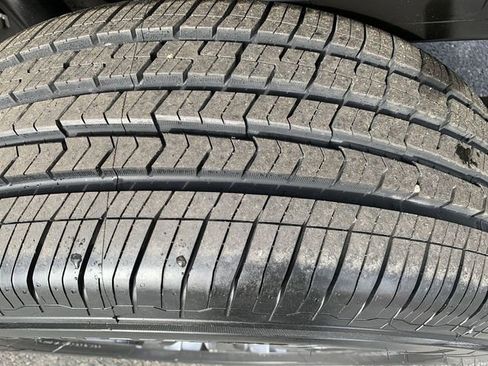 Used 2024 Toyota Tacoma SR image 35