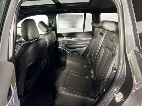 New 2026 Jeep Grand Cherokee Limited image 21