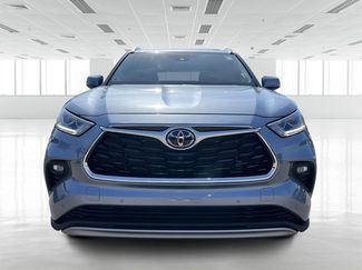 Used 2022 Toyota Highlander Platinum video 2