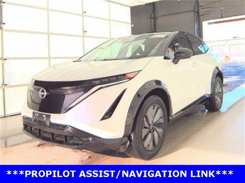 Used 2024 Nissan Ariya AWD image 2
