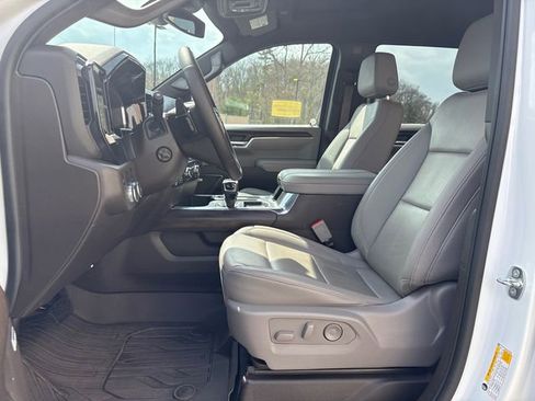 Used 2023 GMC Sierra 1500 SLT w/ SLT Premium Plus Package image 38