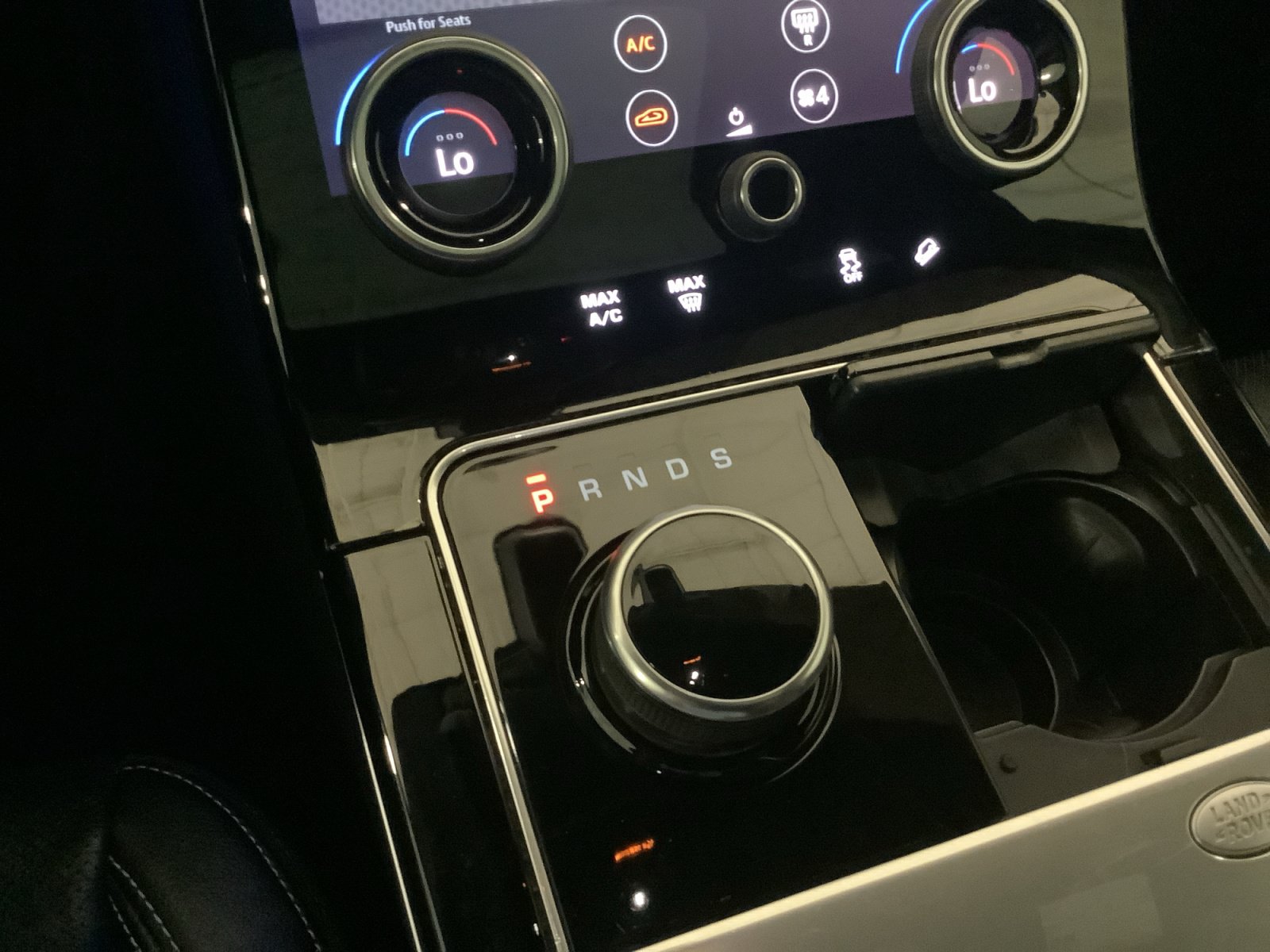 Used 2018 Land Rover Range Rover Velar S AWD/4WD image 18