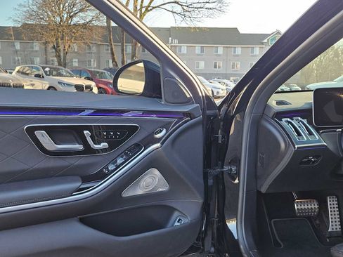 Used 2024 Mercedes-Benz S 580 S 580 image 23