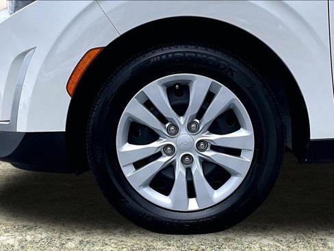 Used 2023 Kia Soul LX FWD image 34