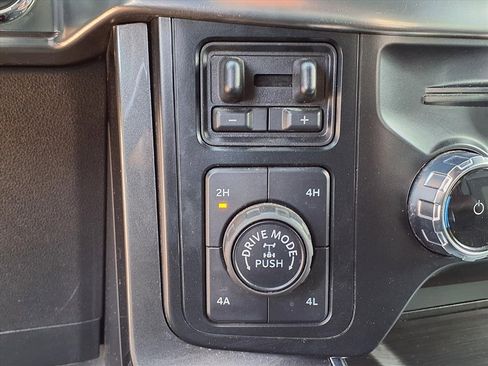 Used 2023 Ford F150 Lariat w/ Equipment Group 502A High image 33