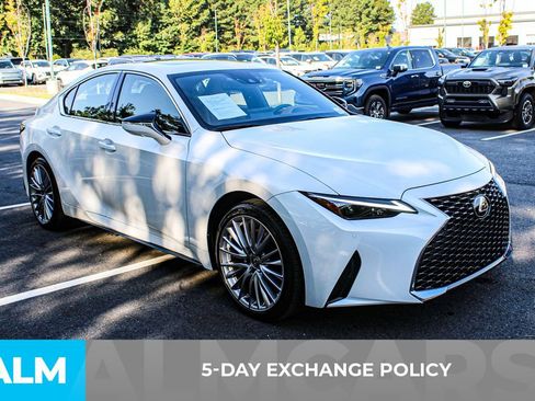 Used 2024 Lexus IS 300 AWD w/ Premium Package image 4