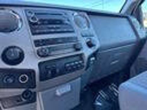 Used 2015 Ford F350 XLT w/ XLT Premium Package image 9