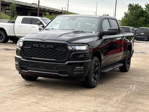 New 2026 RAM 1500 Express AWD/4WD image 10