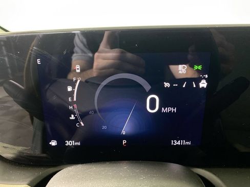 Certified 2024 Buick Encore GX Preferred w/ Comfort Package AWD/4WD image 15