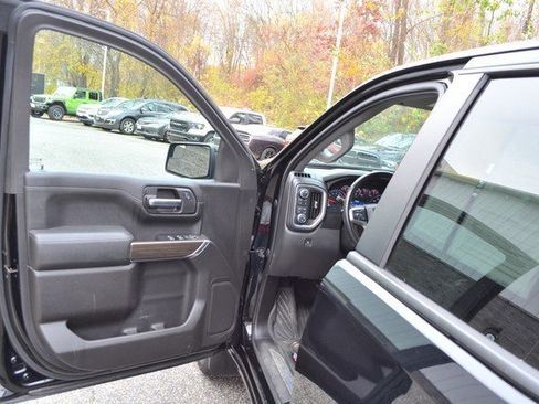 Used 2020 Chevrolet Silverado 1500 RST image 15