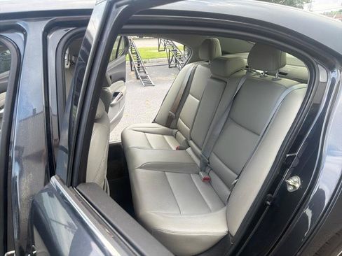 Used 2016 Acura TLX FWD image 14