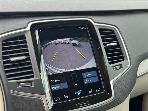 Used 2021 Volvo XC90 T5 Momentum w/ Climate Package image 24