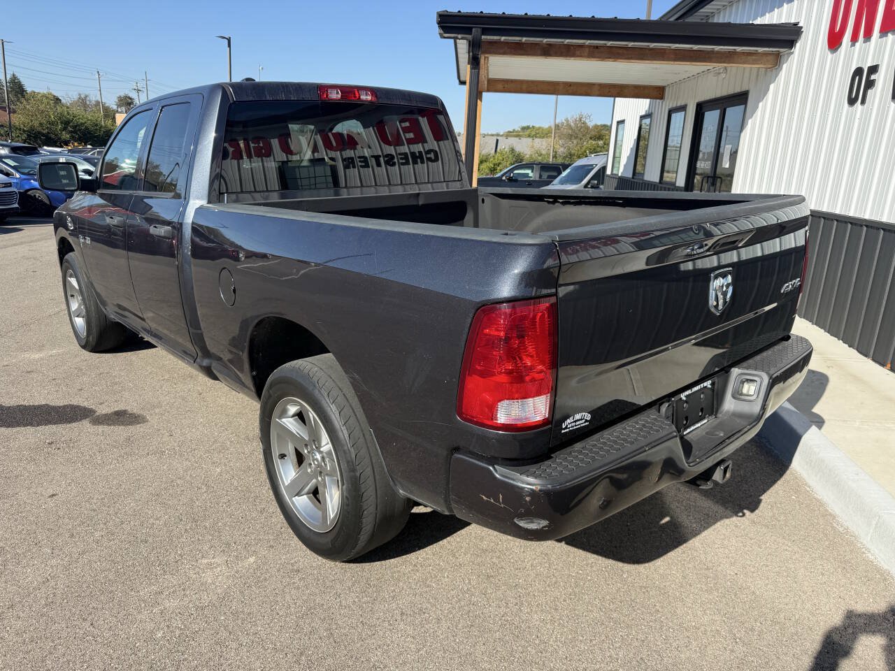 Used 2017 RAM 1500 Express AWD/4WD image 11