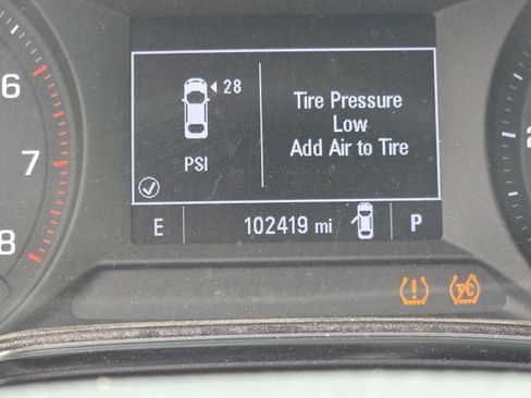 Used 2021 Chevrolet TrailBlazer LT w/ Convenience Package FWD image 5